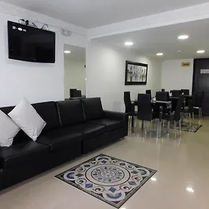 Hotel Real Mx, Bogotá